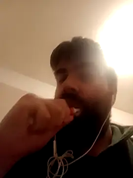 Snapshot of ynroh_87 chatting on 03-13-26, 12:26 ynroh 87 online show from 03-13-26, 12:26