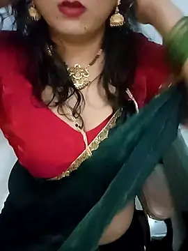 Snapshot of Niharika555 chatting on 07-13-26, 05:01 Niharika555 online show from 07-13-26, 05:01