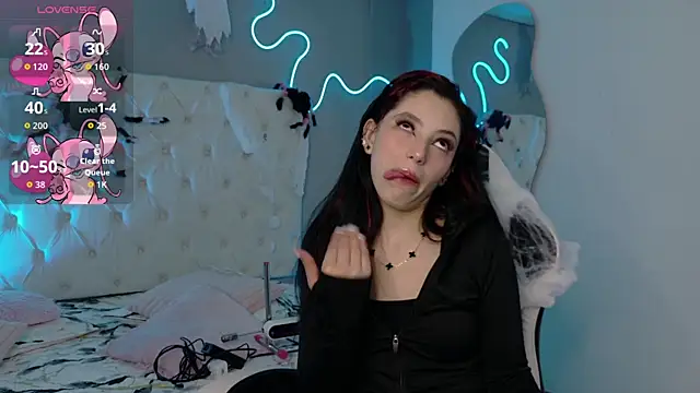 Megan  cole1 online show from 10-29-25, 04:33