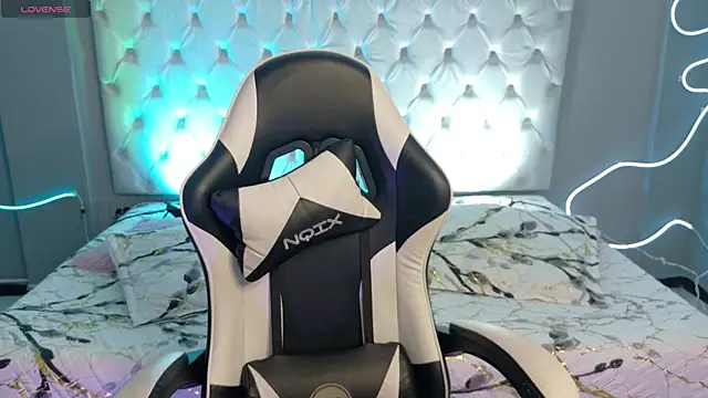 Megan  cole1 online show from 10-10-25, 03:51