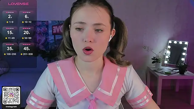 ArleneThomas online show from 12-05-25, 01:43