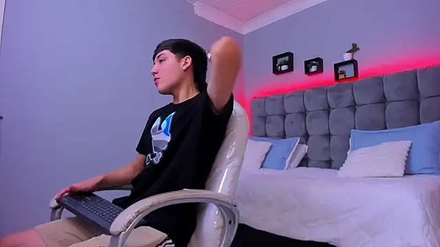 Ares di martin online show from 11-26-25, 06:24