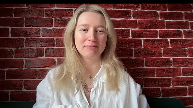 CitrusBlissss online show from 10-30-25, 02:32