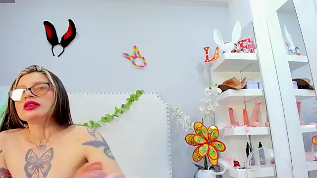 KoraSweett online show from 10-09-25, 07:47