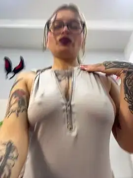 KoraSweett online show from 10-16-25, 04:59