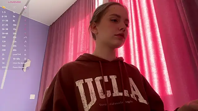 LinaMoonBlessed online show from 11-04-25, 07:45