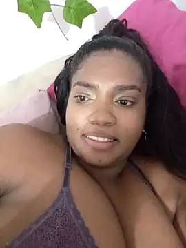 Snapshot of SamaraArtiaga1 chatting on 09-19-25, 03:21 SamaraArtiaga1 online show from 09-19-25, 03:21