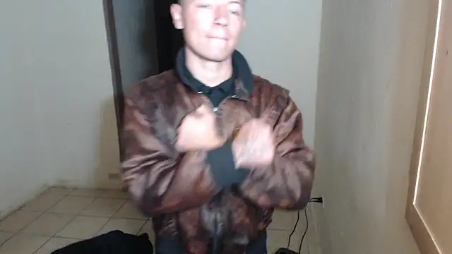 BlondZilla online show from 12-19-25, 01:35