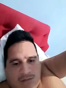 Snapshot of reguetones92 chatting on 05-04-26, 11:13 reguetones92 online show from 05-04-26, 11:13