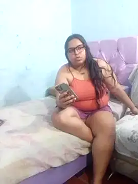 miroqui143 online show from 02-17-26, 12:41