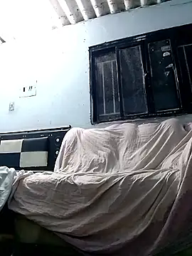 miroqui143 online show from 10-02-25, 02:04