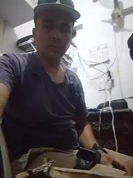 miroqui143 online show from 11-14-25, 02:21