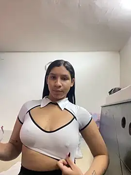 Danny gonza online show from 10-22-25, 02:11