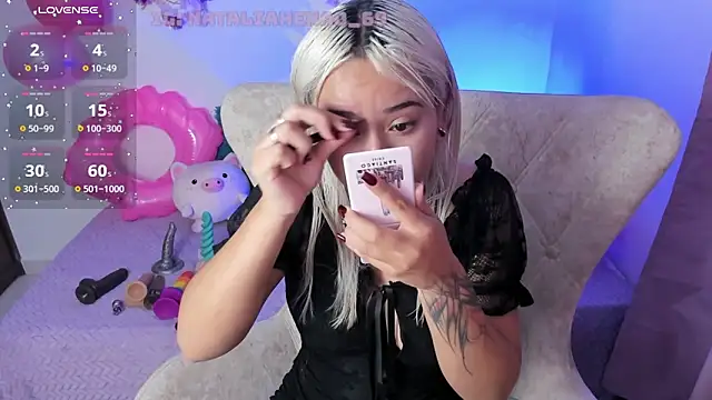 Nataliahenao69 online show from 03-09-26, 06:22