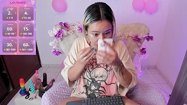 Nataliahenao69 online show from 10-24-25, 02:27