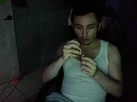 Snapshot of hornymkguyfun chatting on 10-02-25, 05:22 hornymkguyfun online show from 10-02-25, 05:22