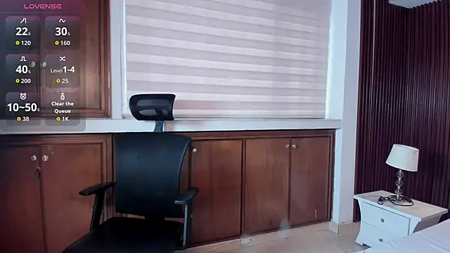 AidaJones online show from 04-08-26, 11:44