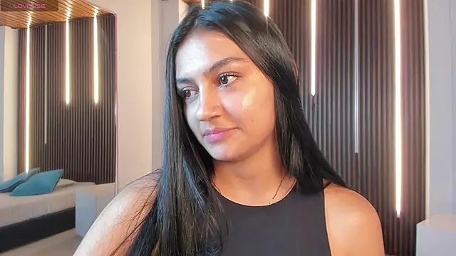 AidaJones online show from 10-31-25, 02:24