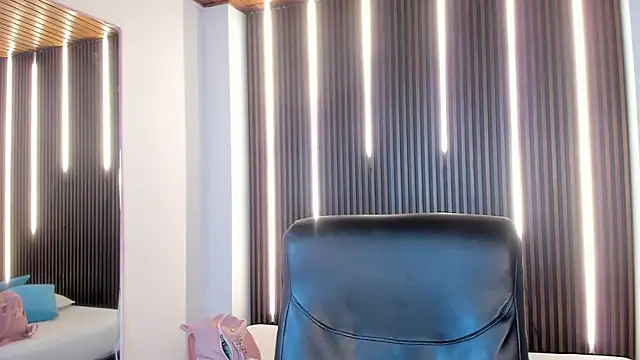 AidaJones online show from 10-28-25, 12:59