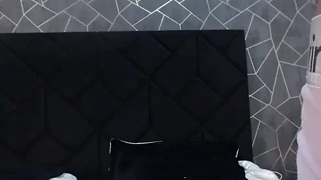 shanthal bllizz online show from 11-21-25, 07:35