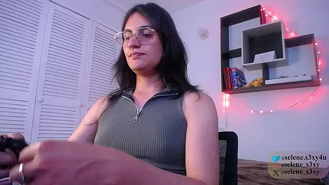 selene s3x online show from 12-20-25, 11:07