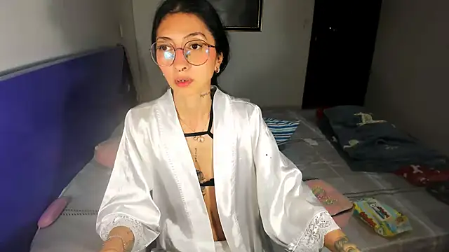 Snapshot of Anais_lux chatting on 07-29-26, 10:53 Anais lux online show from 07-29-26, 10:53