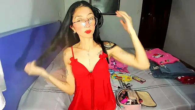 Snapshot of Anais_lux chatting on 07-28-26, 11:26 Anais lux online show from 07-28-26, 11:26