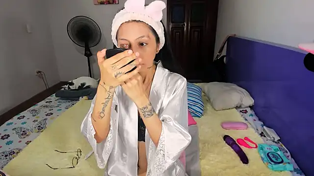 Anais lux online show from 04-06-26, 12:17