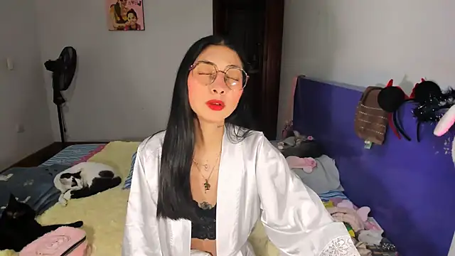 Anais lux online show from 04-23-26, 12:39