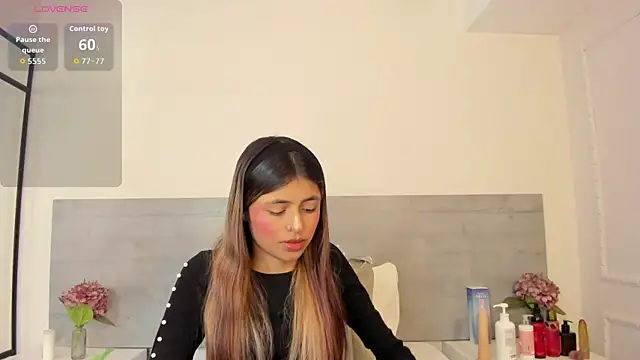 sunnyWhitee online show from 04-23-26, 07:15