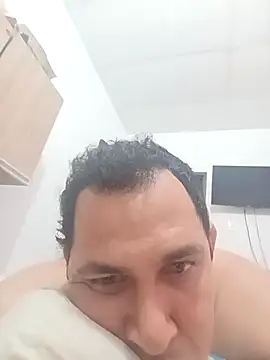 jose160824 online show from 10-28-25, 06:34