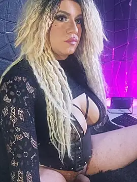 hi lucy online show from 10-23-25, 10:52