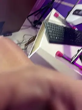 hi lucy online show from 12-16-25, 10:47