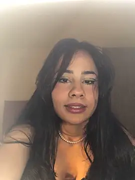 Snapshot of SelinaCatt_ chatting on 09-21-25, 09:53 SelinaCatt  online show from 09-21-25, 09:53