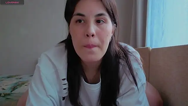ErikaaGolds online show from 05-06-26, 02:32