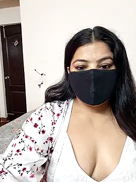 Snapshot of Aavya_007 chatting on 07-23-26, 04:21 Aavya 007 online show from 07-23-26, 04:21