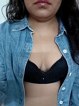 Aavya 007 online show from 11-25-25, 03:18