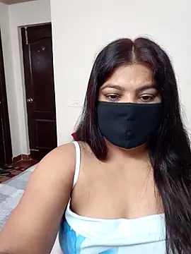 Snapshot of Aavya_007 chatting on 05-20-26, 11:40 Aavya 007 online show from 05-20-26, 11:40
