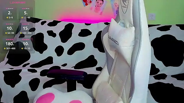 Im suka online show from 10-08-25, 04:03