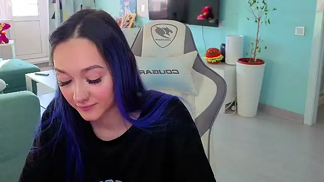 Snapshot of Im_suka chatting on 02-04-26, 04:29 Im suka online show from 02-04-26, 04:29