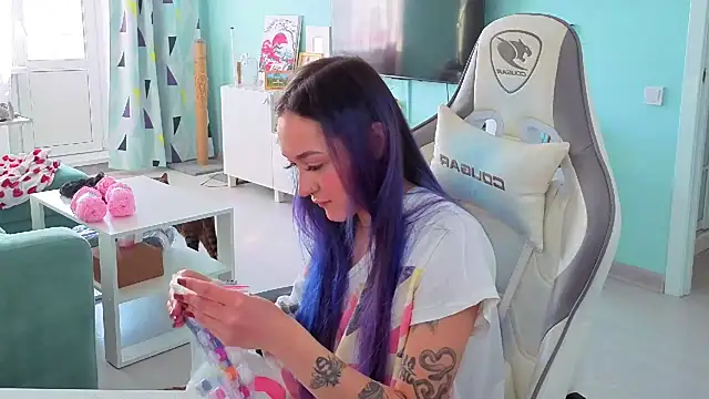 Snapshot of Im_suka chatting on 02-21-26, 04:14 Im suka online show from 02-21-26, 04:14