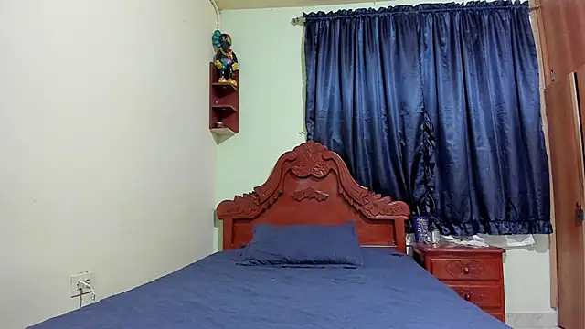 MaxDell online show from 11-16-25, 10:57