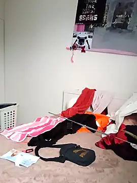 Wilsonn86 online show from 02-10-26, 08:57