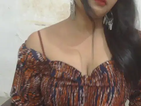Snapshot of POOJA_199 chatting on 05-18-26, 08:19 POOJA 199 online show from 05-18-26, 08:19