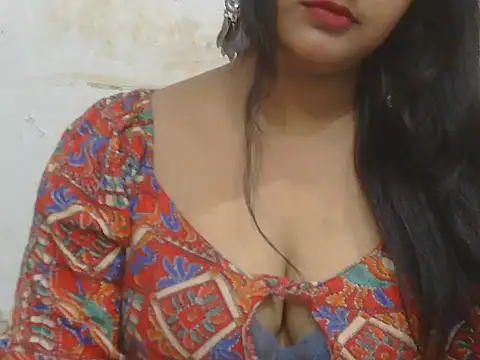 Snapshot of POOJA_199 chatting on 04-26-26, 08:44 POOJA 199 online show from 04-26-26, 08:44