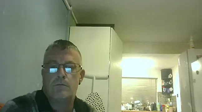 Snapshot of hefin18 chatting on 03-20-25, 10:07 hefin18 online show from 03-20-25, 10:07