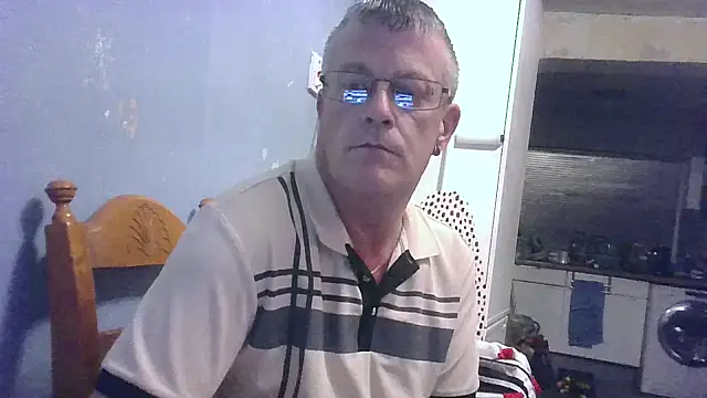 Snapshot of hefin18 chatting on 03-13-25, 09:16 hefin18 online show from 03-13-25, 09:16