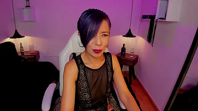 Snapshot of Trinityy__ chatting on 05-27-26, 07:43 Trinityy online show from 05-27-26, 07:43