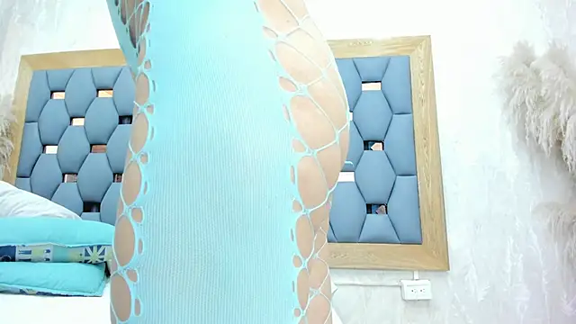 crystal sm online show from 11-03-25, 03:12