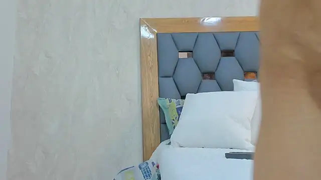 crystal sm online show from 02-09-26, 03:04